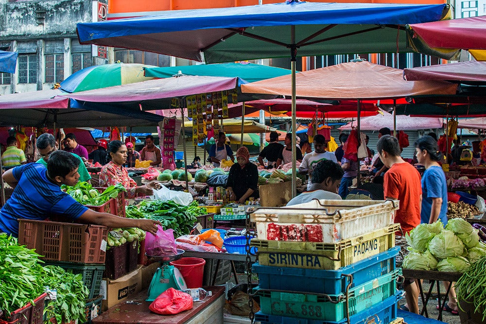 Locals Complain That Foreigners Are Taking Over Wet Markets In Klang Valley - World Of Buzz 1
