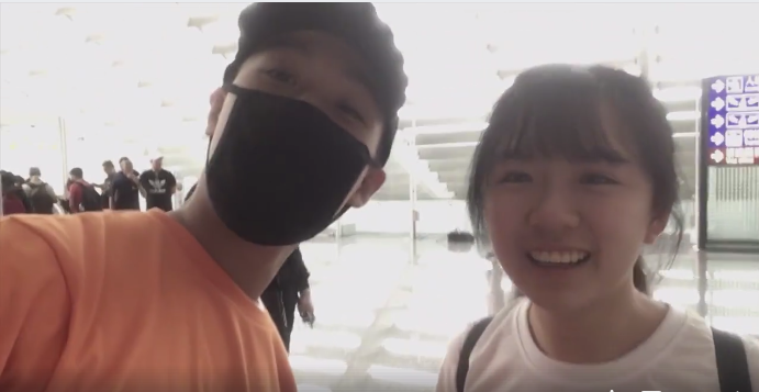 M'sian Guy Moves Gf To Tears By Flying To Taiwan Just To Send Her Off - World Of Buzz 5