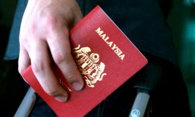 M'Sian Passport Is Highly Desirable In Black Market, Over 50,000 Passports Already Missing - World Of Buzz