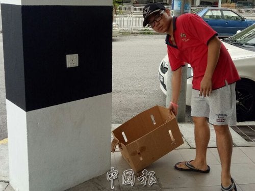 Penang's Community Fridge Cancelled After M'sians Destroyed It In Just 4 Months - World Of Buzz 3