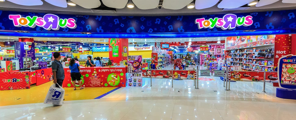 Toys 'R' Us has Officially Filed for Bankruptcy Protection, Here's What You Should Know - WORLD OF BUZZ 2