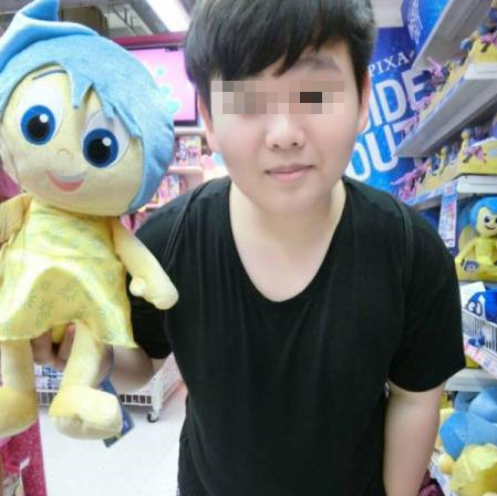 Young Man Dies After Getting Hit On The Head In Hk Ocean Park's Haunted House - World Of Buzz