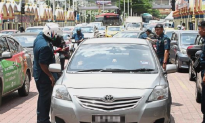 Dbkl Taking Stern Action Against Motorists Who Double Park In Brickfields - World Of Buzz 5