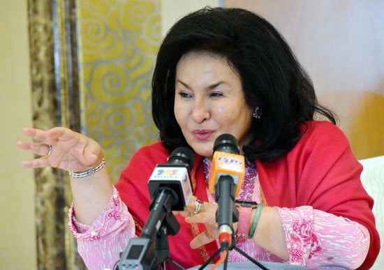 "I Too, Am a Victim of Fake News and Cyberbullying," Says Rosmah Mansor - WORLD OF BUZZ 1