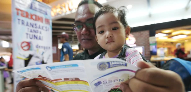Johor Students as Young as Standard 1 Might Have to Open SSPN Accounts Soon! - WORLD OF BUZZ