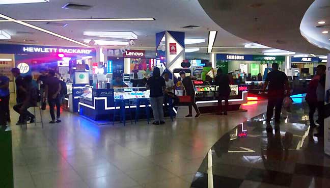 Mara Retailer Denies Mall Losing Sales, Says Prices Better Than Low Yat - WORLD OF BUZZ