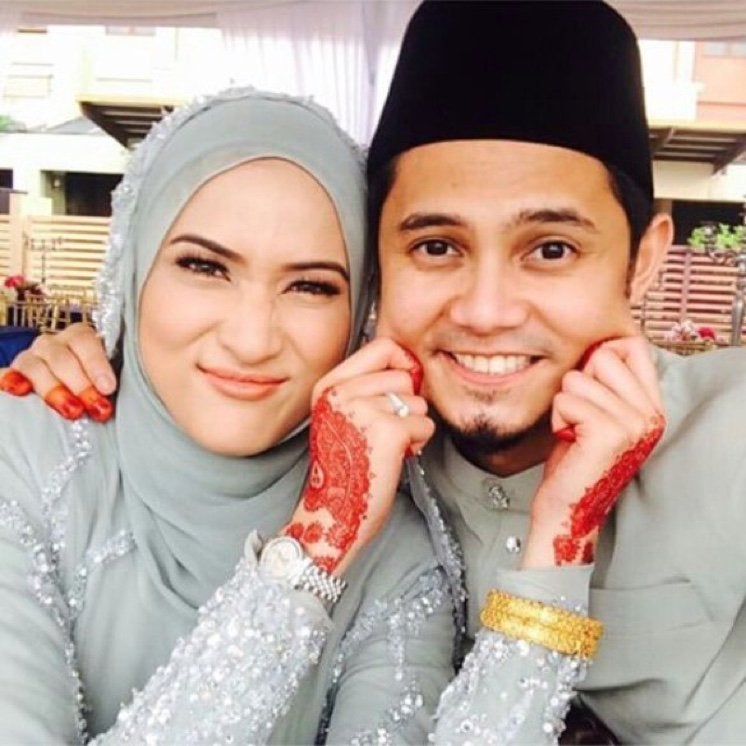 M'sian Celebrity Advises Women to Let Husbands Have Hobbies But on One Condition - WORLD OF BUZZ