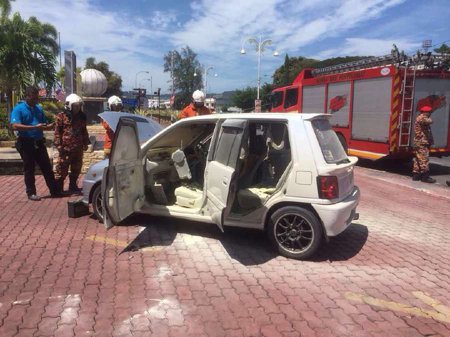 Overheated Power Bank Left Behind Believed To Have Set M'sian Car Ablaze - World Of Buzz