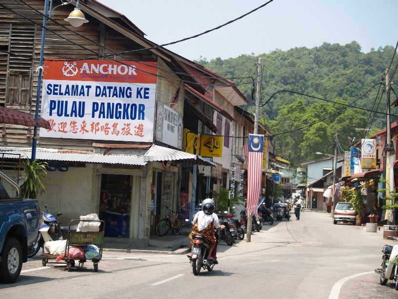 Pangkor Island Declared Duty Free In 2018, But Not For Cigarettes, Alcohol &Amp; Vehicles - World Of Buzz