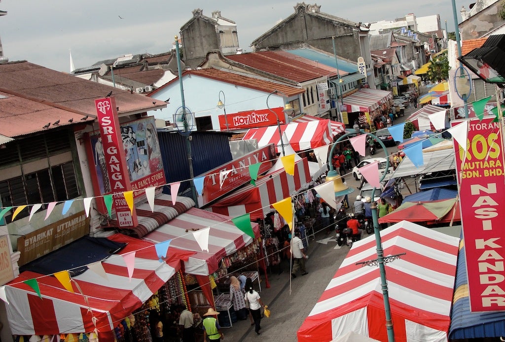 Penang Deepavali Bazaar Stalls Not Allowed to Set Up Despite Having Permits - WORLD OF BUZZ