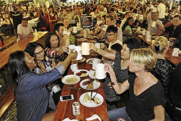 Penang's Oktoberfest Will Serve Non-Alcoholic Beer For The First Time This Year - WORLD OF BUZZ
