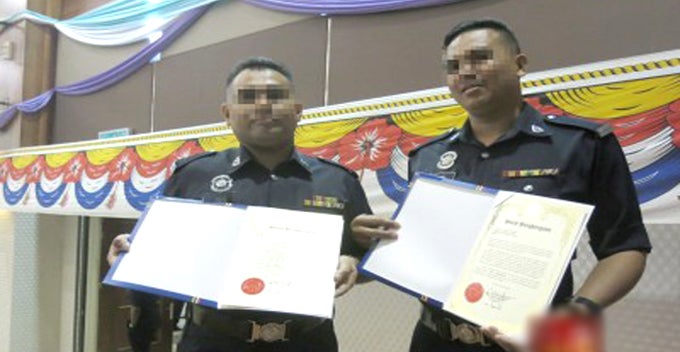 policemen awarded for refusing rm1000 bribe but shadily returns to ask for rm10000 world of buzz 3
