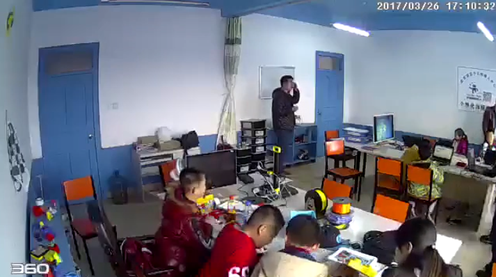 Primary School Installs CCTVs in Classrooms for Parents to Monitor Their Children - WORLD OF BUZZ 2