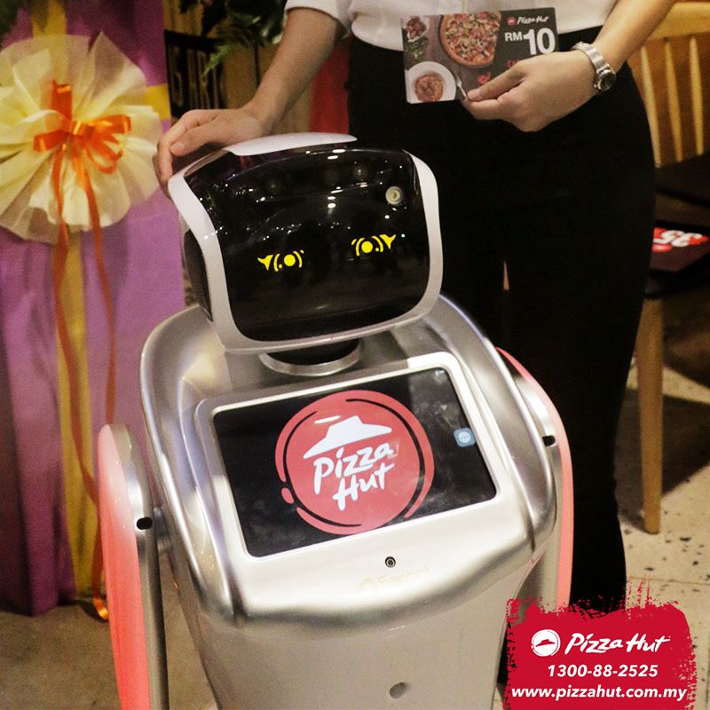 Sunway Pyramid's Pizza Hut Branch Now Has Digital Takeaway Kiosks and Robot Waiters! - WORLD OF BUZZ 3