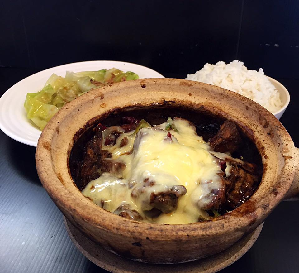 There's a Stall in KL that Serves Mouthwatering Gooey Cheese Bak Kut Teh! - WORLD OF BUZZ