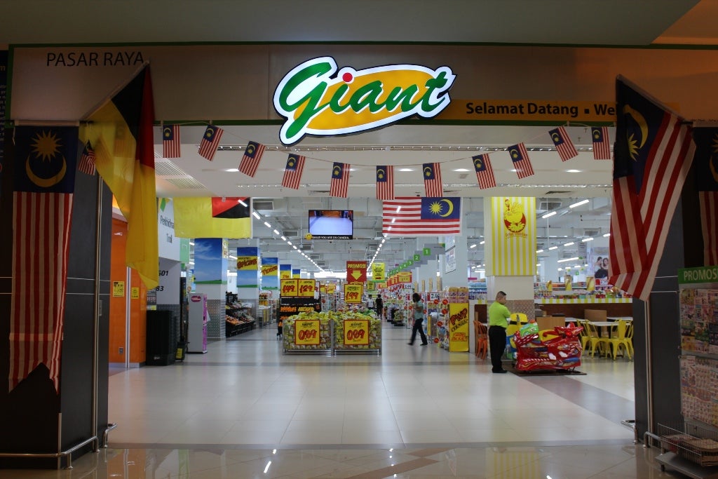 These 5 Giant Hypermarkets in Malaysia will Be Closing Down in November - WORLD OF BUZZ 1