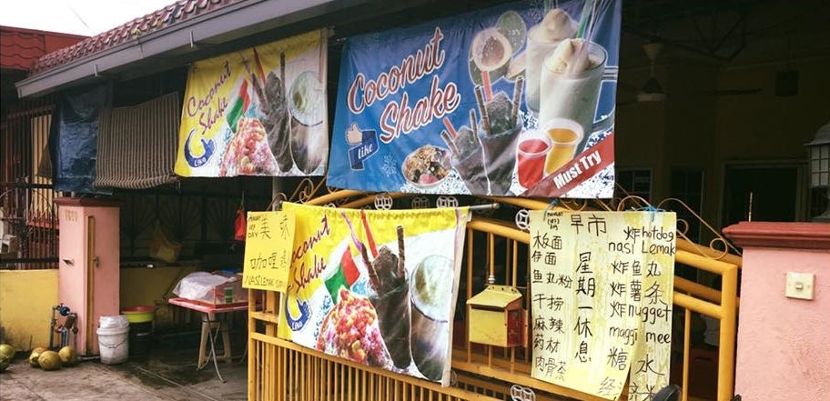This Stall in Jinjang Serves Coconut Shakes Just as Delicious as Melaka! - WORLD OF BUZZ 6
