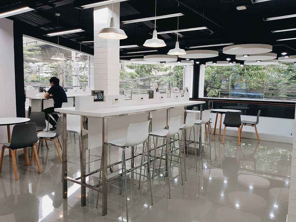 This Trendy, Minimalist Familymart In Bangkok Is Perfect For Ootd Shots! - World Of Buzz