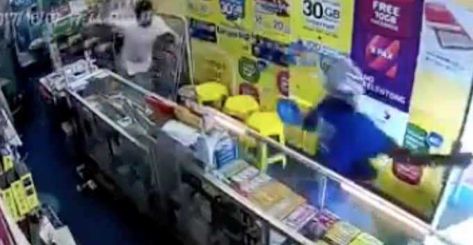 Two Men Rob a Store in Puchong With Plastic Gun, Owner Teaches Them a Lesson - WORLD OF BUZZ