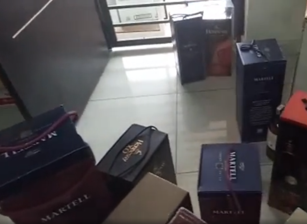 1,942 Boxes of Fake Alcohol Using Used Bottles from Famous Brands Seized at Kajang House - WORLD OF BUZZ 2