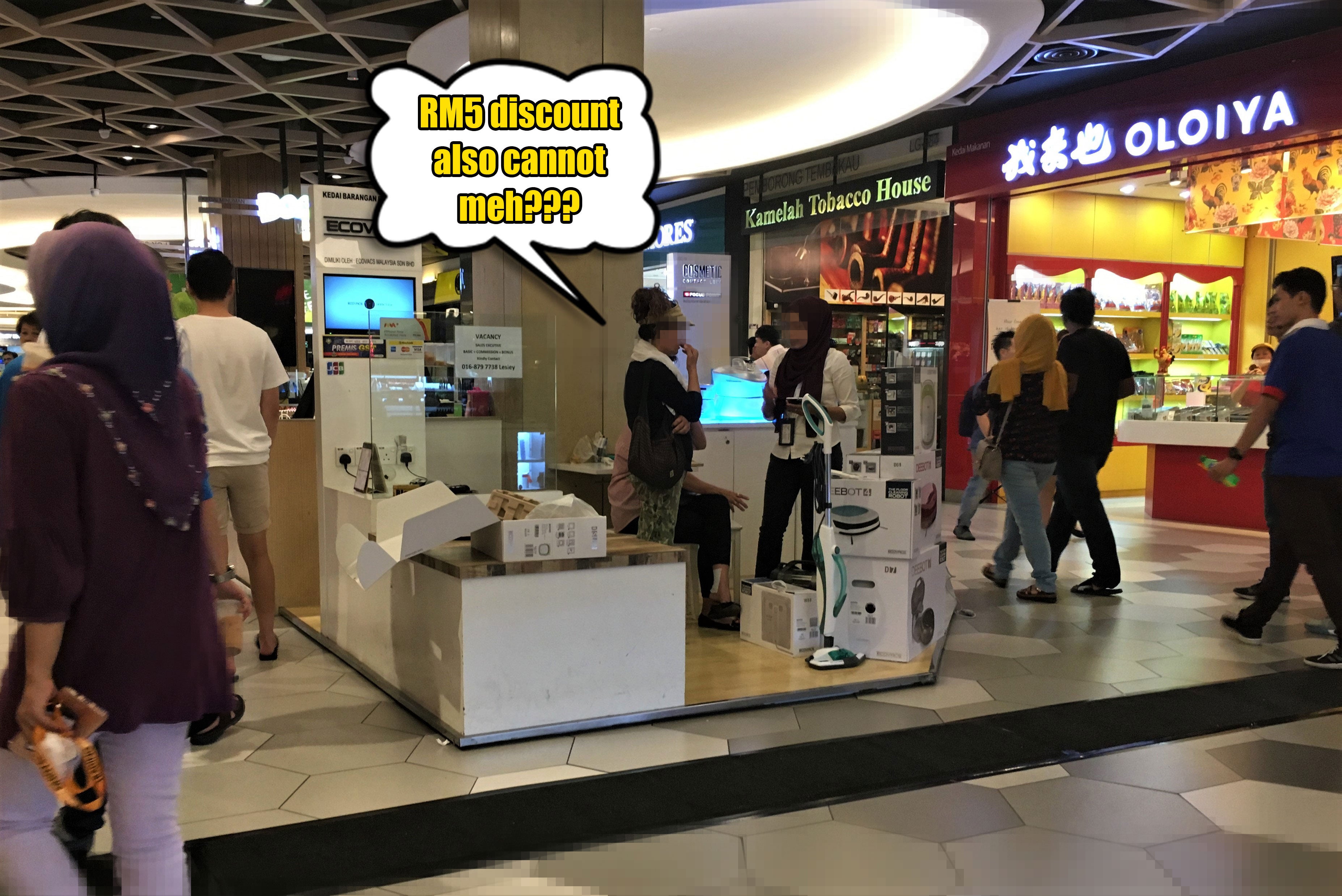 8 Things Only Malaysians Do at the Mall - WORLD OF BUZZ 3