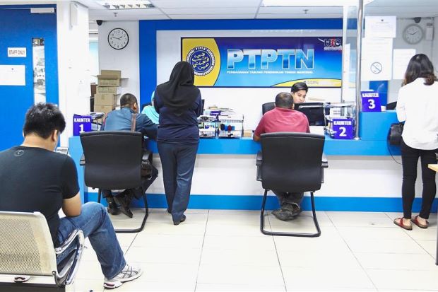 Almost 500,000 Ptptn Borrowers Banned From Travelling Overseas, Don't Be One Of Them - World Of Buzz