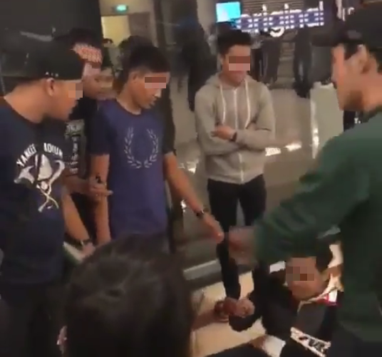Fight Breaks Out In Front Of Adidas Klcc Because Of Sneakers - World Of Buzz 2