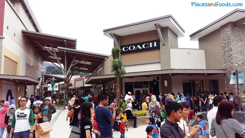 Genting Highlands Premium Outlets - WORLD OF BUZZ 1