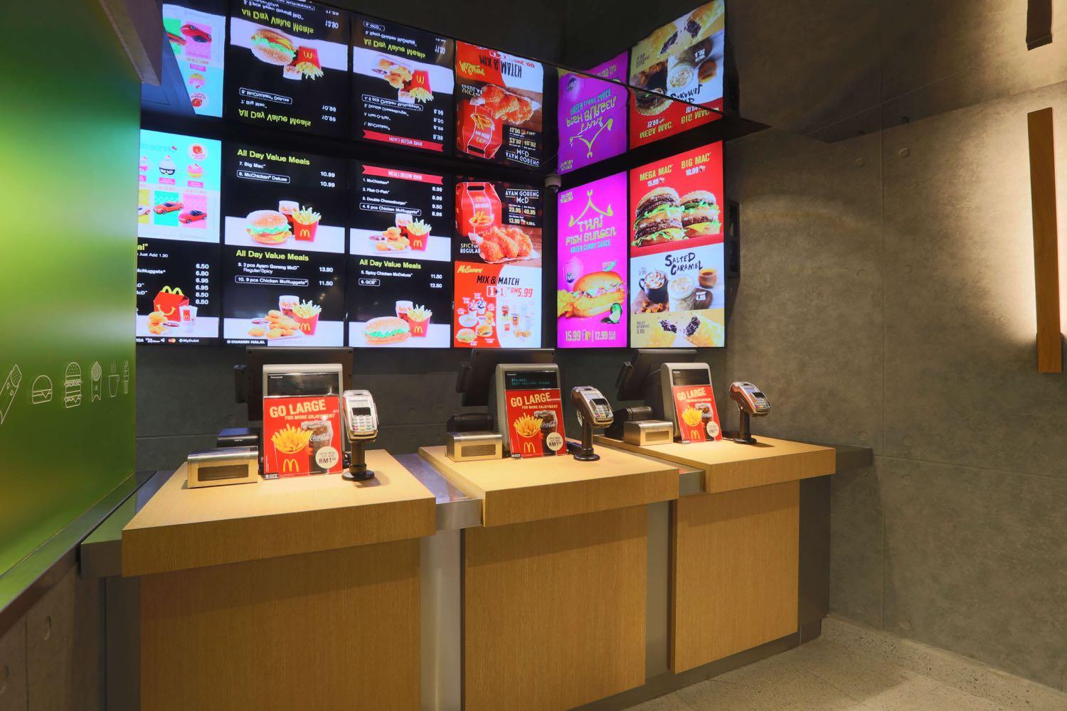 McDonald's Bukit Bintang Just Unveiled a New Modern Look and Netizens Are Lovin' It! - WORLD OF BUZZ 7