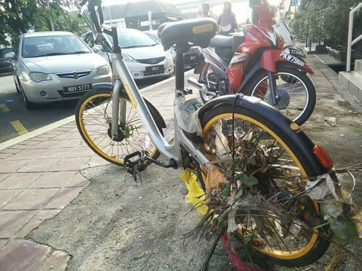 M'sians Outraged Over Photos of Shared Bicycles Badly Vandalised and Abused - WORLD OF BUZZ 4