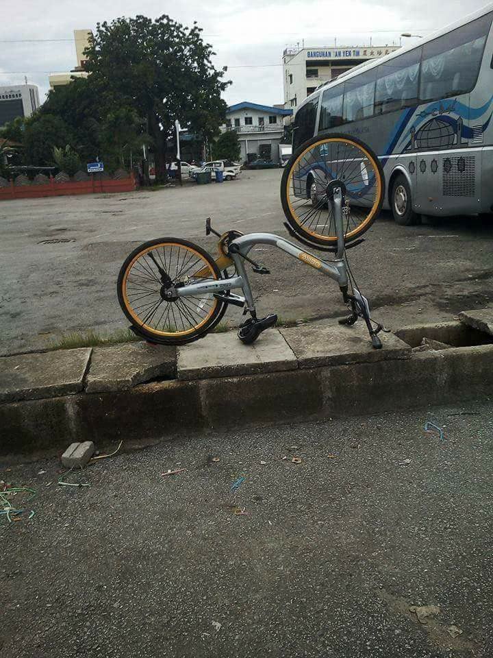 M'sians Outraged Over Photos of Shared Bicycles Badly Vandalised and Abused - WORLD OF BUZZ 5