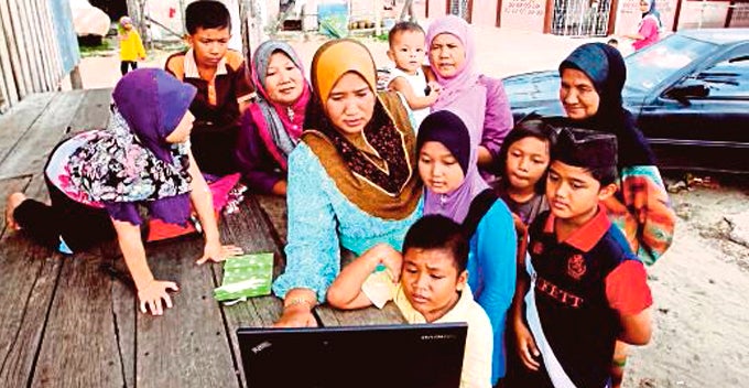 najib says rural areas dont need high speed internet malaysian netizens outraged world of buzz