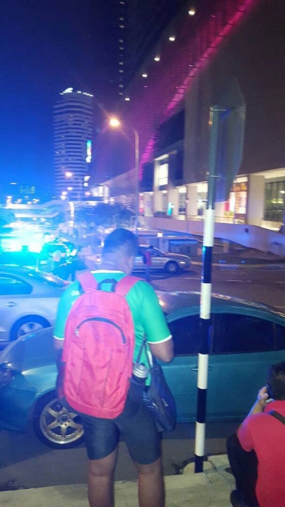 Netizens Freak Out As Alleged Bomb Was Found Near KL Gateway Mall - WORLD OF BUZZ