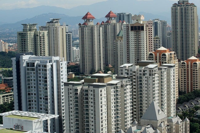 Oversupply in M'sia Property Market Forces Govt to Freeze Luxury Developments - WORLD OF BUZZ 2