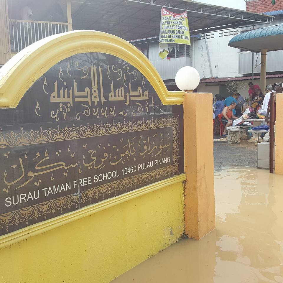 Penang Surau Director Stated They Also Took in Dogs Affected by Floods - WORLD OF BUZZ