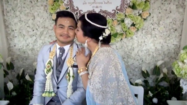 Thai Man Changes Into Woman To Marry Guy Of Her Dreams - World Of Buzz 1