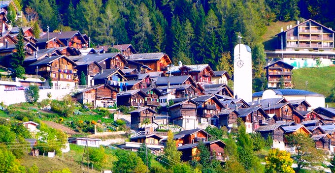 This Beautiful Swiss Village Wants To Offer Your Family Rm300,000 Just To Live There - World Of Buzz
