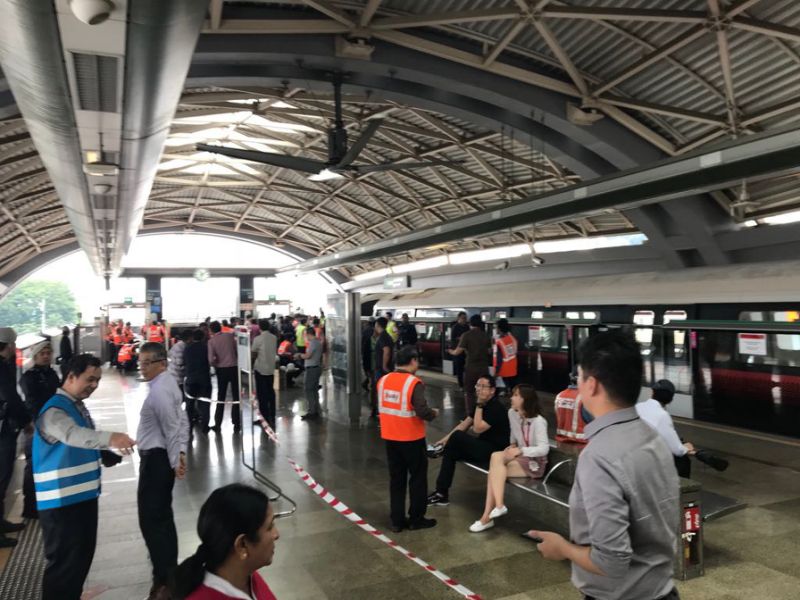 Two Smrt Trains Crashed Into Each Other, 25 People Sustained Injuries - World Of Buzz 2