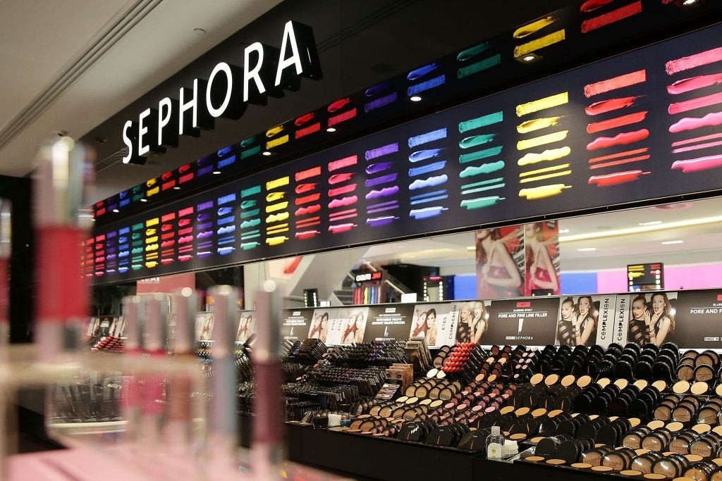 Woman Sues Sephora After Contracting Herpes from Using Lipstick Sample - WORLD OF BUZZ 2