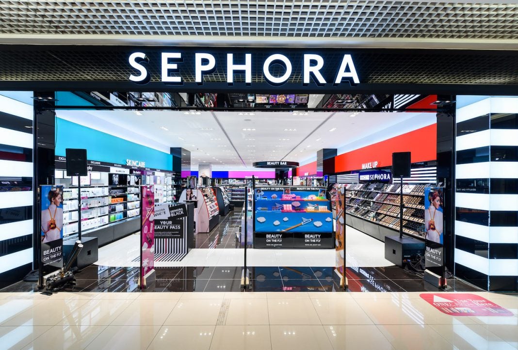 Woman Sues Sephora After Contracting Herpes from Using Lipstick Sample - WORLD OF BUZZ
