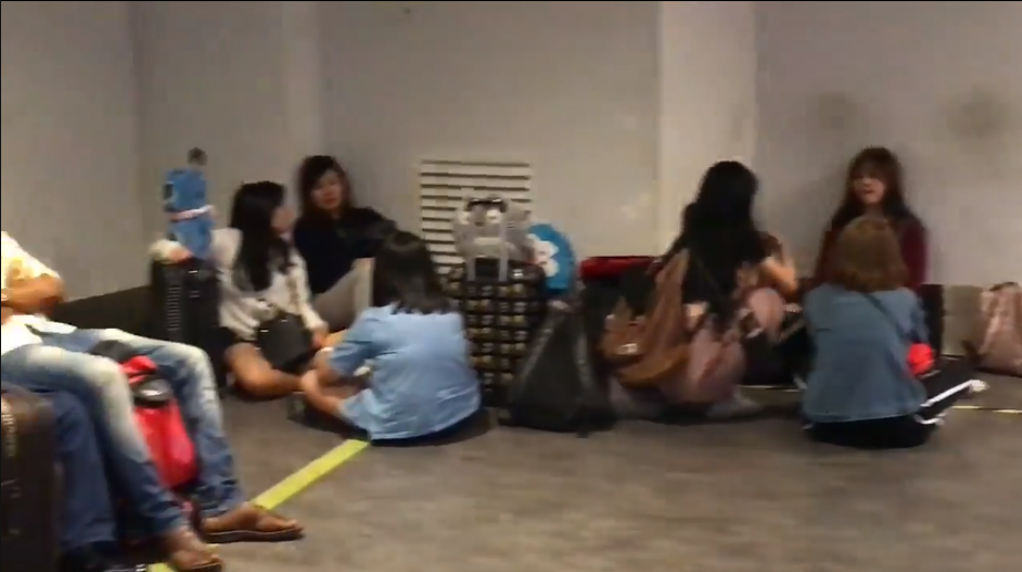 Airasia Staff Show Videos Of Bad Conditions In Klia2, Slams Increased Psc Tax - World Of Buzz 2