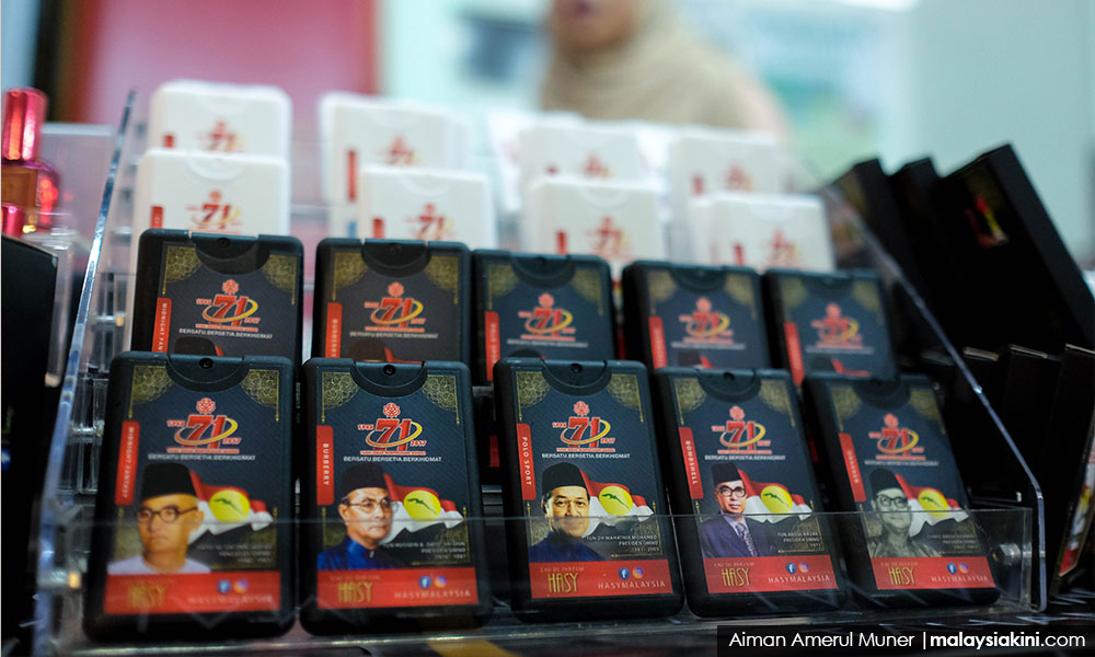 Chocolates with PM Najib's Face Best Selling Product, Costs Only RM3 - WORLD OF BUZZ 4