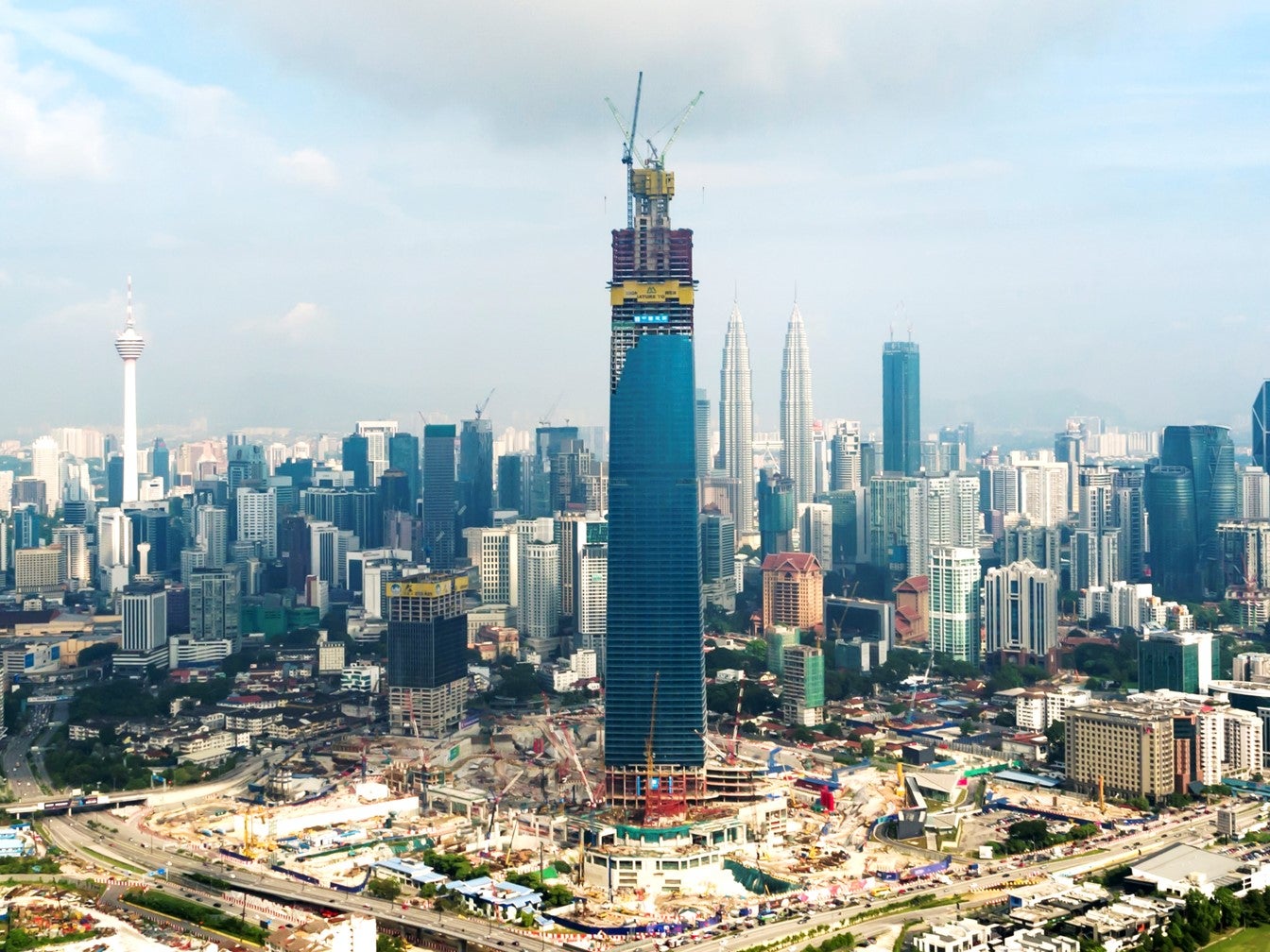 KL's Newest Skyscraper Will Reportedly Be Taller Than The Petronas Twin Towers! - WORLD OF BUZZ 2