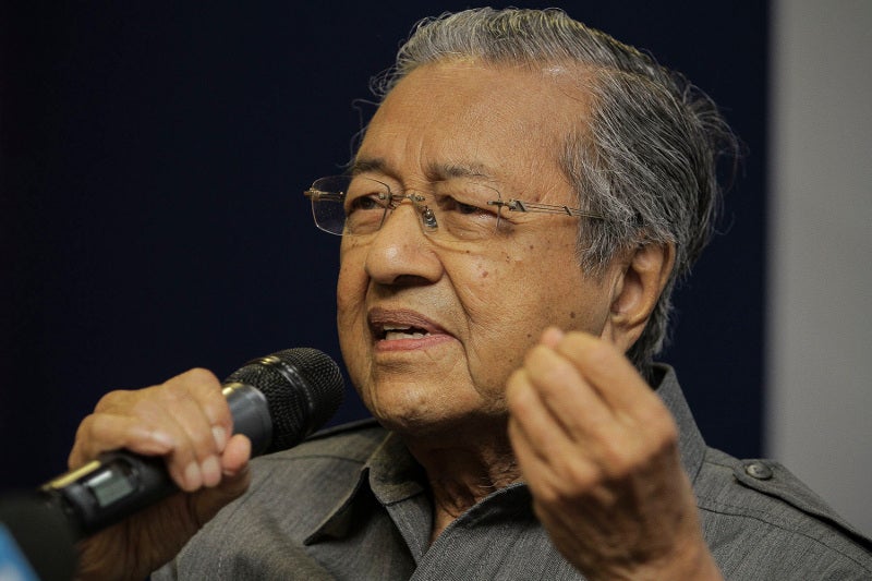 Pakatan Harapan Formally Proposes Dr Mahathir as Candidate for Prime Minister - WORLD OF BUZZ