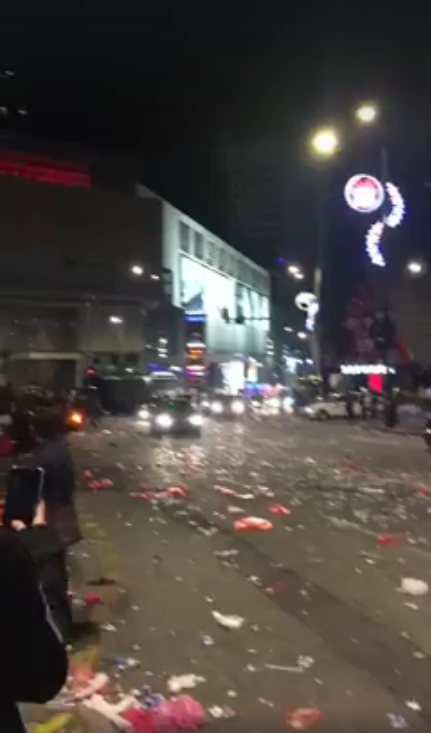 Rubbish-Filled Street After Christmas Countdown In Kl Shows Ugly Side Of M'sians - World Of Buzz 2