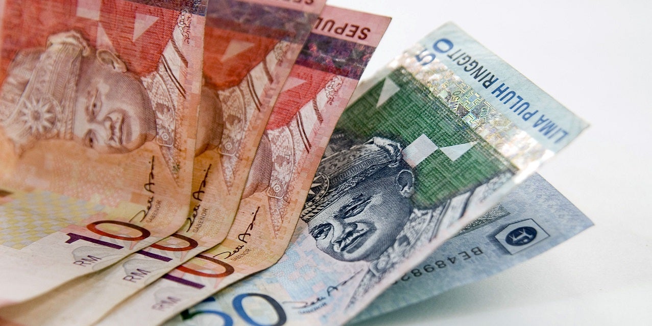 1 US Dollar Is Expected to Cost RM3.95 By The End Of Q1 2018 - WORLD OF BUZZ 1