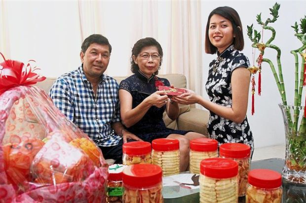 A Malaysian's Guide to CNY 'Ang Pows' and How Much They Should Be Giving - WORLD OF BUZZ 6