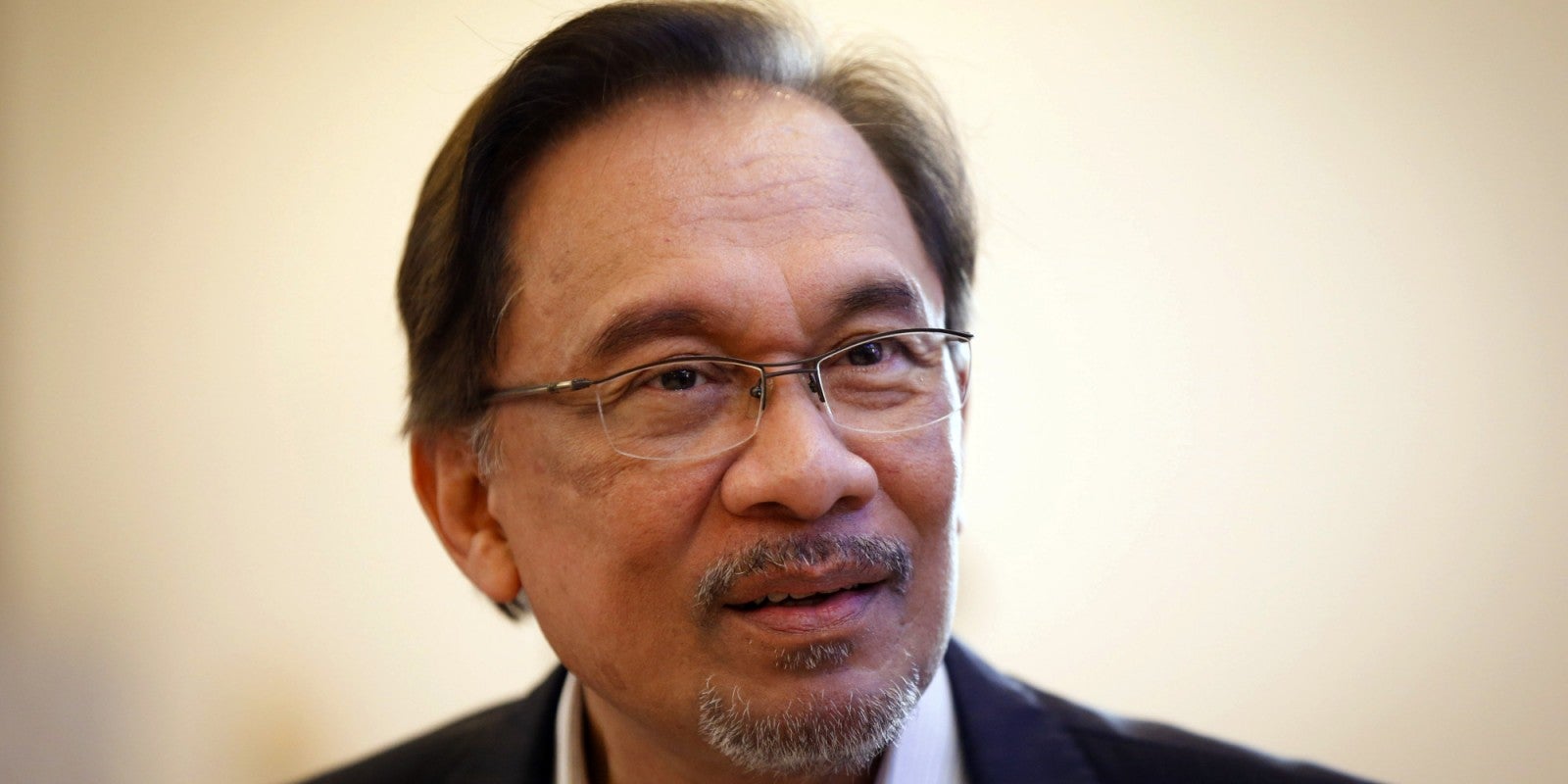 Anwar Ibrahim Will Be Released from Prison Early on 8th June 2018 - WORLD OF BUZZ 1