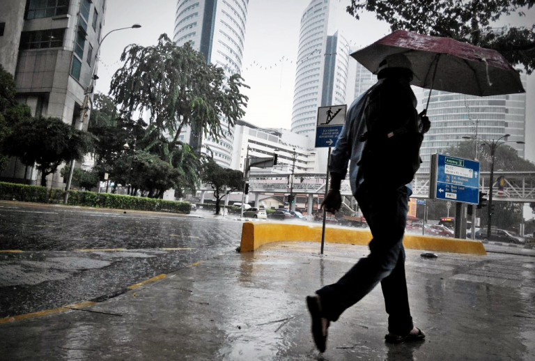 Here's What Experts Are Saying About Malaysia's Sudden Cool Weather - WORLD OF BUZZ 2