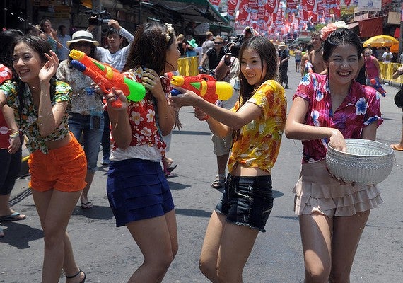 If You Have Not Been to Songkran, Here's Why You MUST Do it This 2018! - WORLD OF BUZZ 5